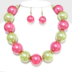 AKA PINK &GREEN PEARL NECKLACE
